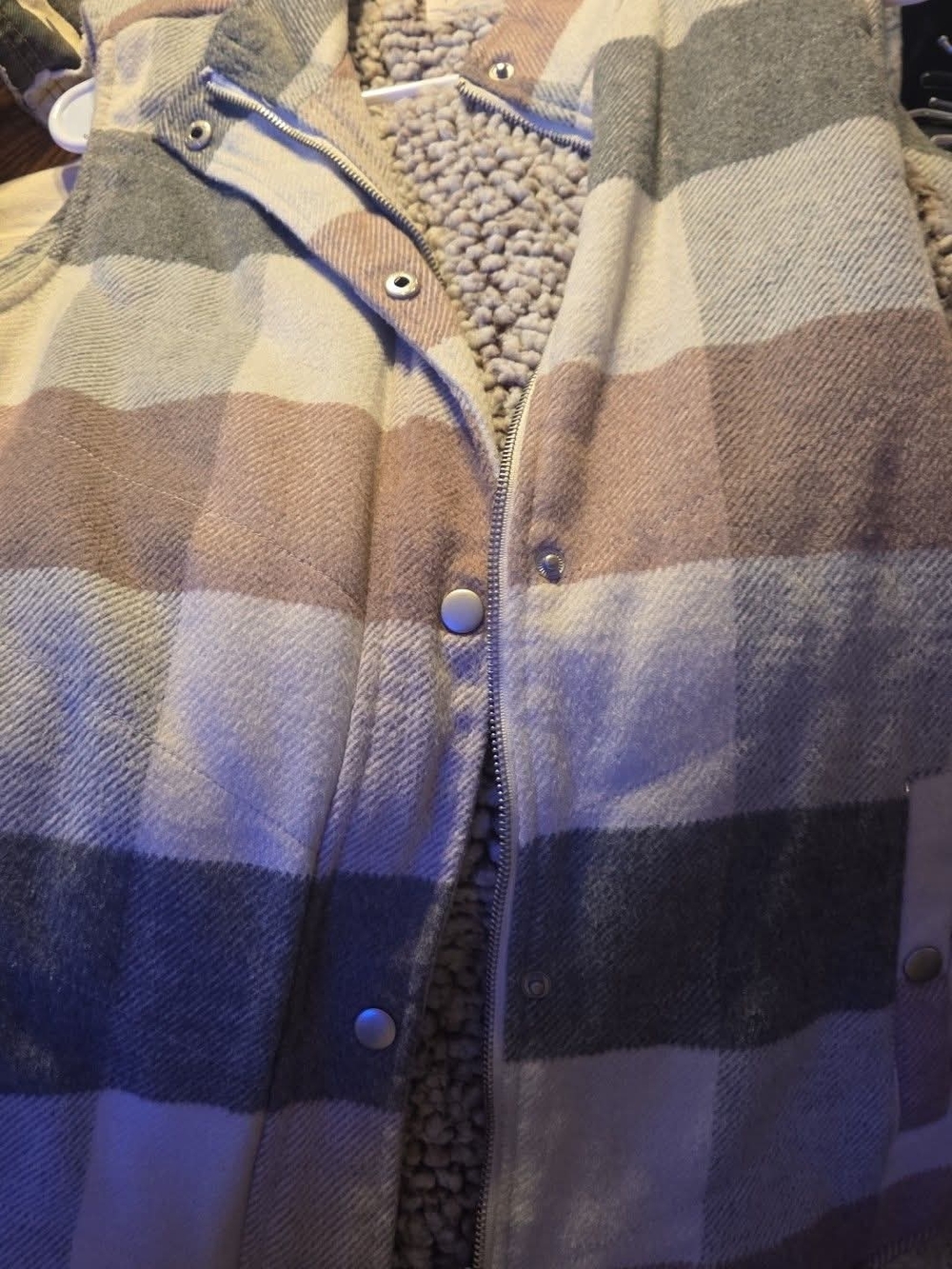 Cozy Plaid Sherpa-Lined Vest in Neutral Tones
